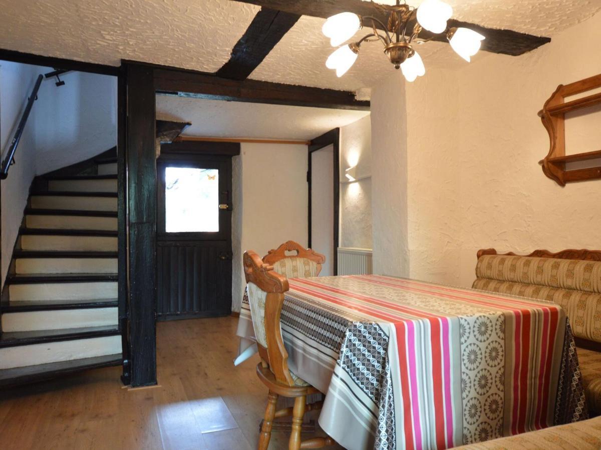 Apartment With Garden In A Wooded Setting Auw bei Prum Exteriér fotografie