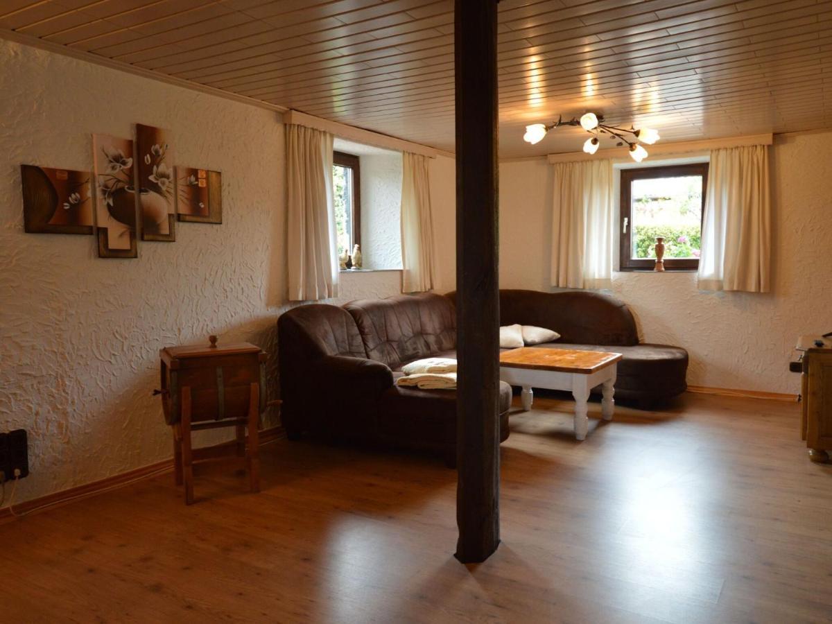 Apartment With Garden In A Wooded Setting Auw bei Prum Exteriér fotografie