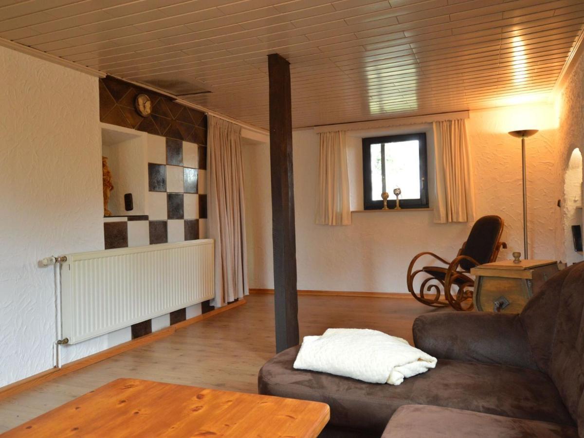 Apartment With Garden In A Wooded Setting Auw bei Prum Exteriér fotografie