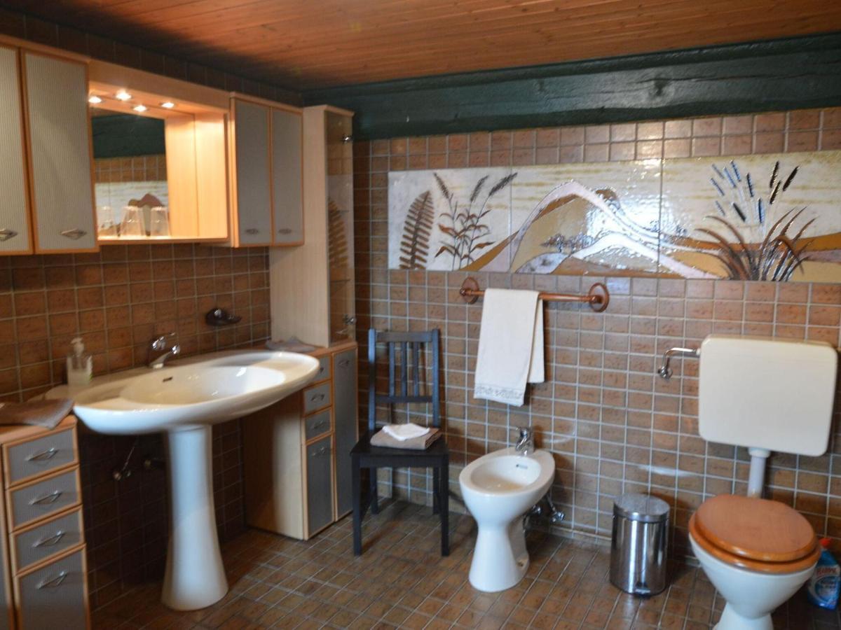 Apartment With Garden In A Wooded Setting Auw bei Prum Exteriér fotografie